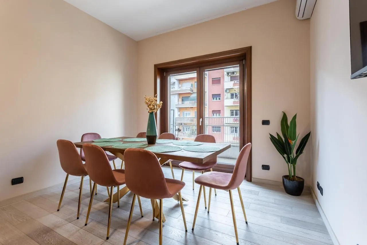 Naima Apartment San Pietro Rome