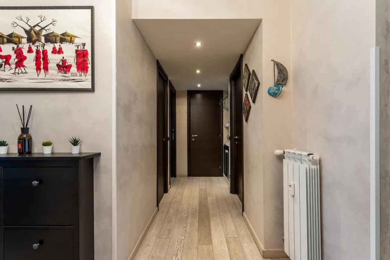 Naima Apartment San Pietro Rome 0*,