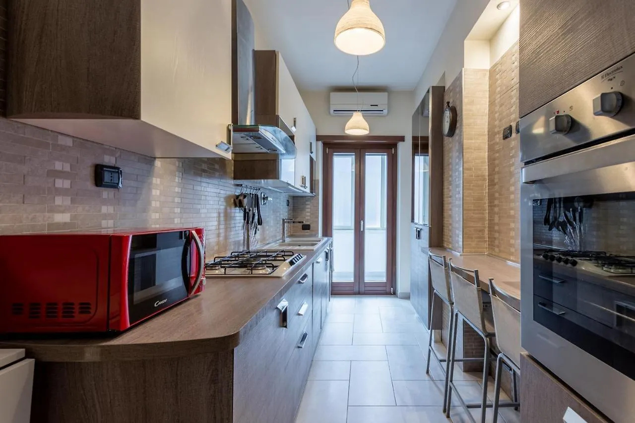Naima Apartment San Pietro Rome